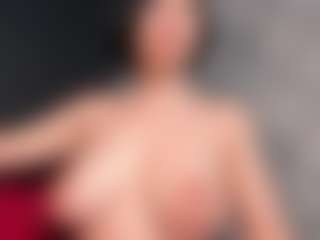 Giannasue's Live Sex Cam Show