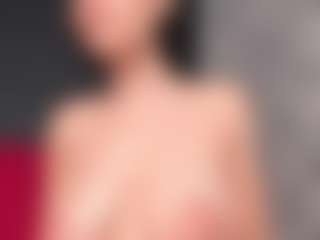Giannasue's Live Sex Cam Show