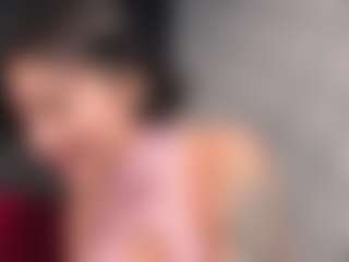 Giannasue's Live Sex Cam Show