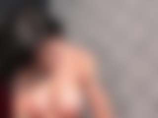 Giannasue's Live Sex Cam Show