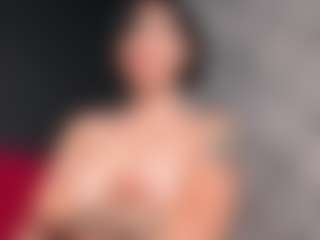 Giannasue's Live Sex Cam Show