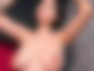 Giannasue's Live Sex Cam Show