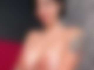 Giannasue's Live Sex Cam Show
