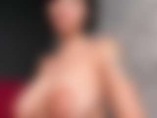 Live cam show with Giannasue - Fuck on Camsoda