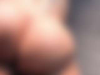 Live cam show with Giannasue - Seduction on Gym Cam Girls