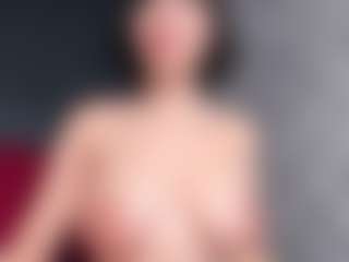 Live cam show with Giannasue - Grandes Tetas on Camsoda