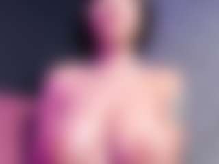 Giannasue's Live Sex Cam Show