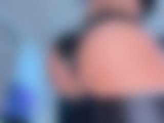 Live cam show with ScarletAndTom - Femdom on SquirtSoMuch