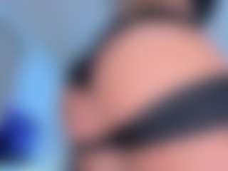 ScarletAndTom's Live Sex Cam Show