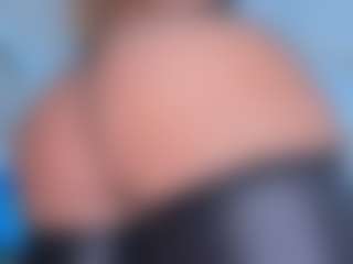 Live cam show with Scarletthegoddess - Domination on Gym Cam Girls