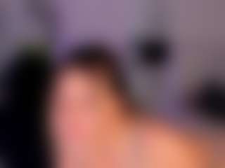AmyWoods's Live Sex Cam Show