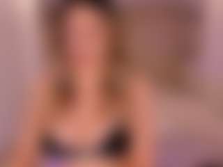 AmyWoods's Live Sex Cam Show