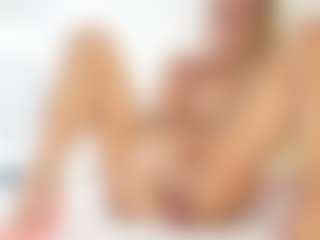 FitMilfBecca's Live Sex Cam Show