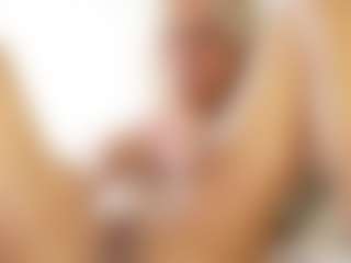 FitMilfBecca's Live Sex Cam Show
