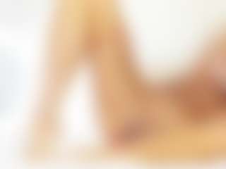 FitMilfBecca's Live Sex Cam Show