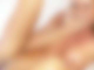 Live cam show with FitMilfBecca - Muscle on CSO-WL