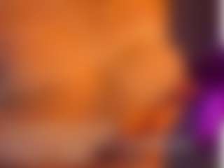 Live cam show with LilianKroft - Body Massage on livesuperchat.net