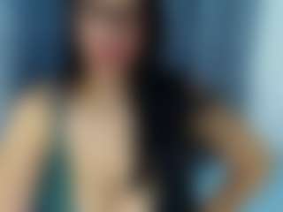 KellyJoness MILF webcam performer live streaming