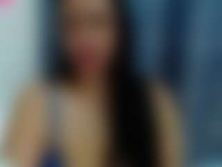 KellyJoness MILF webcam performer live streaming