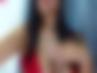 Live cam show with KellyJoness - MILF on TeamSkeetLive