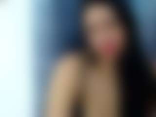 KellyJoness MILF webcam performer live streaming
