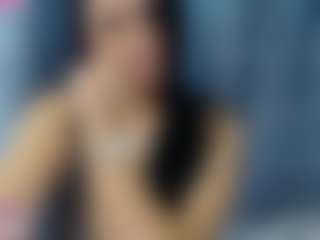 Live cam show with KellyJoness - Squirt on Camsoda