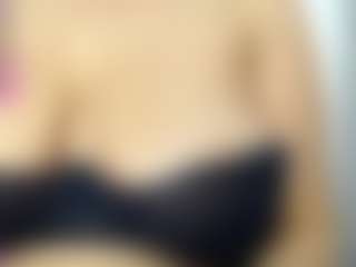Live cam show with KellyJoness - Big Tits on madthumbs