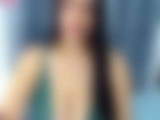 Live cam show with KellyJoness - Normal on Gym Cam Girls