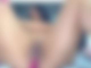 Live cam show with KellyJoness - Normal on SpankPalCams