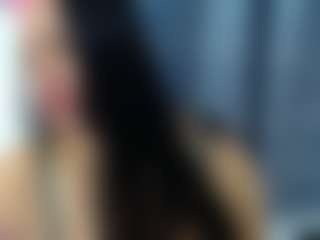 KellyJoness MILF webcam performer live streaming