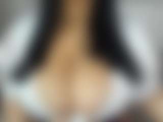 Live cam show with Lia saenz - Ohmybod on SxyPornLive
