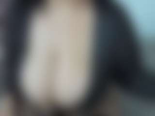 Live cam show with Lia saenz - Big Nipples on Porn Luv