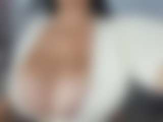 Live cam show with Lia saenz - Big Nipples on nudelive.tv