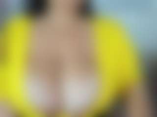Live cam show with Lia saenz - Big Nipples on Camsoda