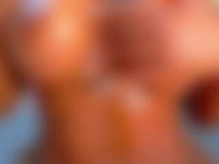 Live cam show with Valentina - Outdoor on live18s.com