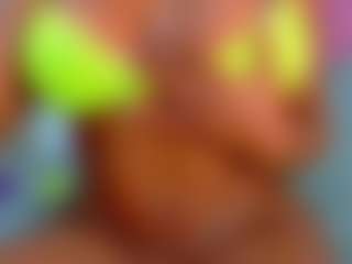 Live cam show with Valentina - Ebony on Milfs Live