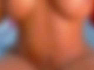 Live cam show with Valentina - Cosplay MILF on instabang