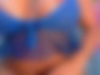 Live cam show with Valentina - Athletic Cosplay on Camiplay Live