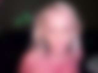 Live cam show with AlenaCroft - Squirt on SquirtSoMuch