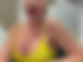 AlenaCroft's Live Sex Cam Show