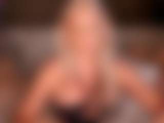 AlenaCroft's Live Sex Cam Show
