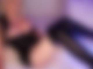 AlenaCroft's Live Sex Cam Show