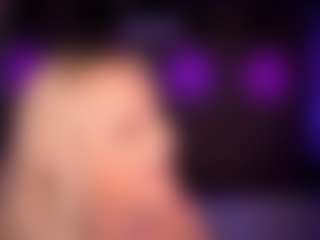 AlenaCroft's Live Sex Cam Show