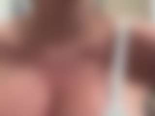 AlenaCroft's Live Sex Cam Show