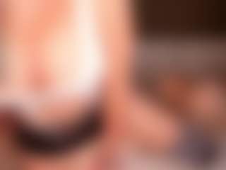 AlenaCroft's Live Sex Cam Show