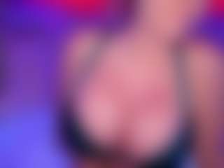 AlenaCroft's Live Sex Cam Show