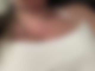 AlenaCroft's Live Sex Cam Show