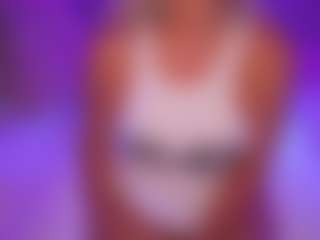 AlenaCroft's Live Sex Cam Show