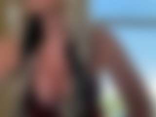 AlenaCroft's Live Sex Cam Show