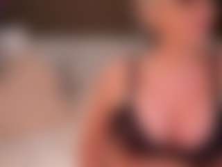 AlenaCroft's Live Sex Cam Show